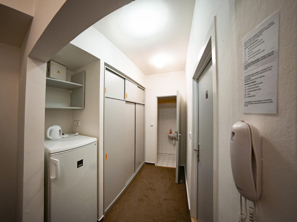 Univerzita Palackeho V Olomouci Hostel Ngoại thất bức ảnh
