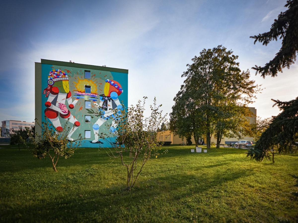 Univerzita Palackeho V Olomouci Hostel Ngoại thất bức ảnh